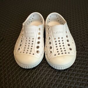 Native Kids Slip-On Water Shoes in White